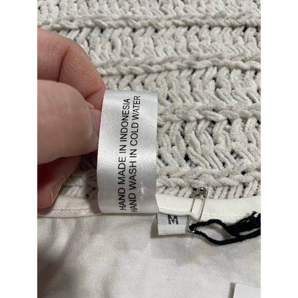 NWT Flutter T Shirt Pockets Handmade Womens Sz Medium Short Sleeve White SH 8093 - Picture 7 of 7